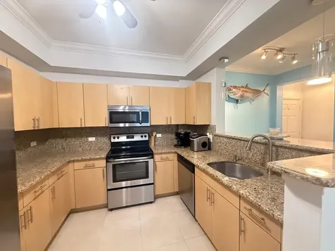 533 NE 3rd Avenue Fort Lauderdale FL 33301