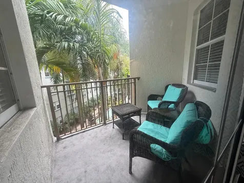 533 NE 3rd Avenue Fort Lauderdale FL 33301