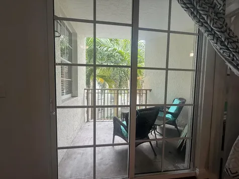 533 NE 3rd Avenue Fort Lauderdale FL 33301