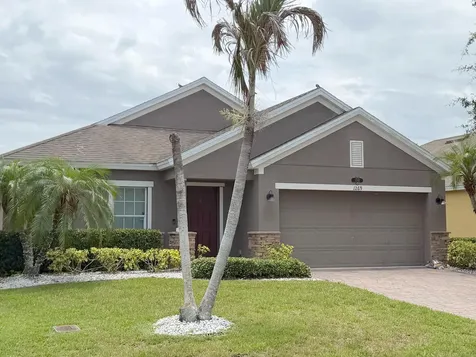 1269 SW Lexington Manor SW Vero Beach FL 32962
