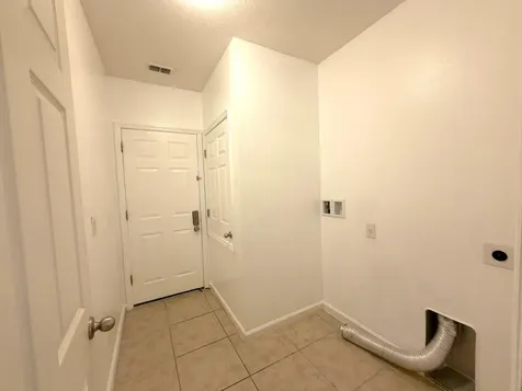1269 SW Lexington Manor SW Vero Beach FL 32962