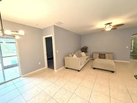 1269 SW Lexington Manor SW Vero Beach FL 32962