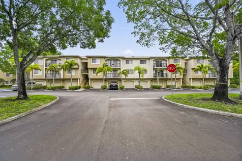 1100 S Crestwood Court Court S Royal Palm Beach FL 33411