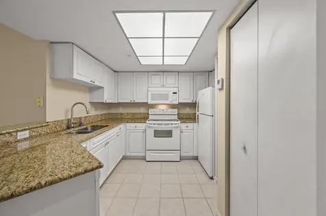 1100 S Crestwood Court Court S Royal Palm Beach FL 33411