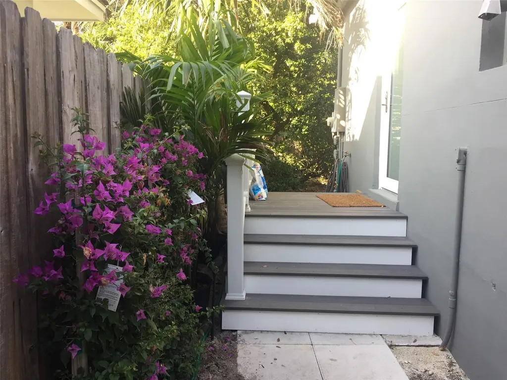 1307 SW 18th Court Fort Lauderdale FL 33315