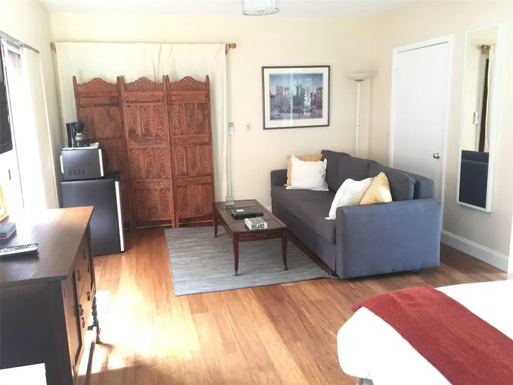 1307 SW 18th Court Fort Lauderdale FL 33315