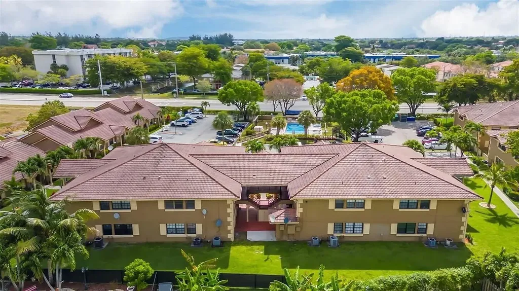 2646 Riverside Drive Coral Springs FL 33065
