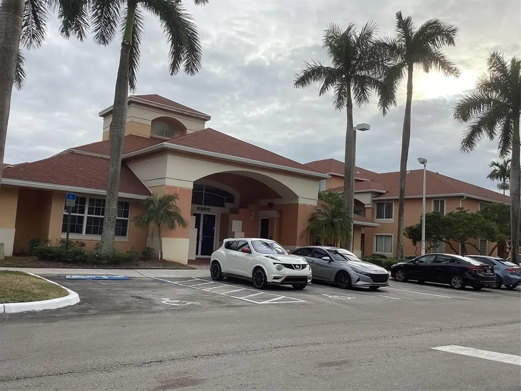 6900 SW 39th Street Davie FL 33314