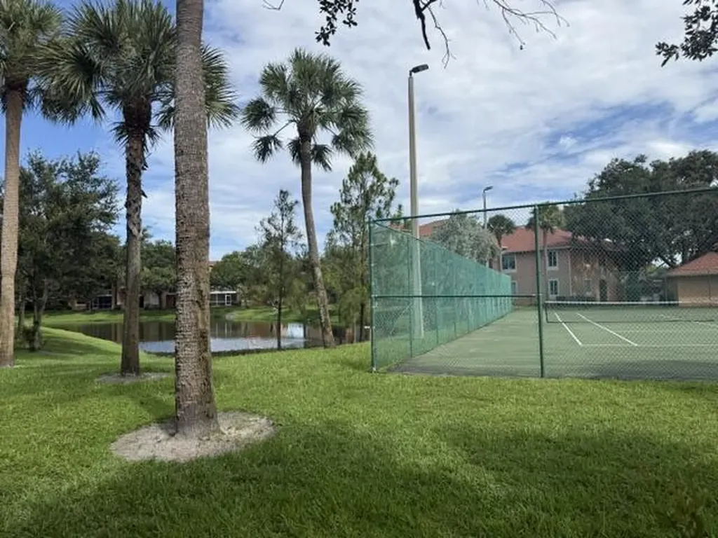 6900 SW 39th Street Davie FL 33314