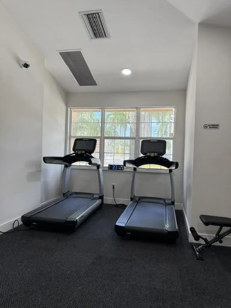 6900 SW 39th Street Davie FL 33314