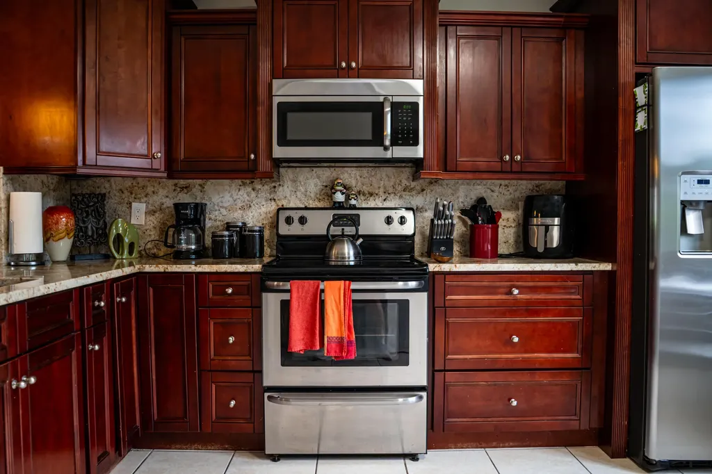 55 SE 14th Street Boca Raton FL 33432