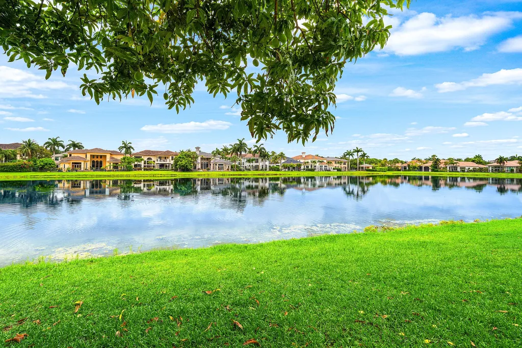 9588 Bridgebrook Drive Boca Raton FL 33496