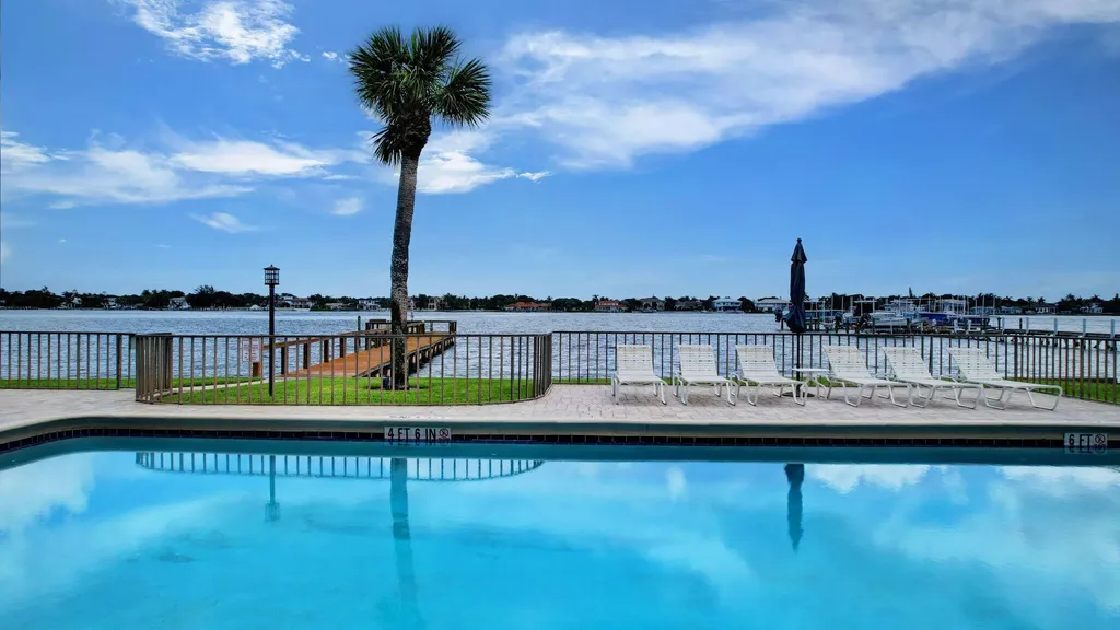 1202 S Lake Drive Lantana FL 33462