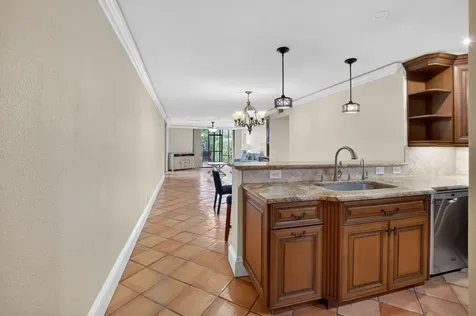 1202 S Lake Drive Lantana FL 33462