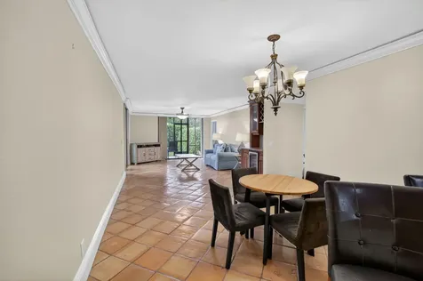 1202 S Lake Drive Lantana FL 33462