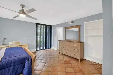 1202 S Lake Drive Lantana FL 33462