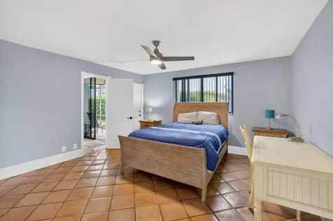 1202 S Lake Drive Lantana FL 33462