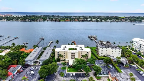 1202 S Lake Drive Lantana FL 33462