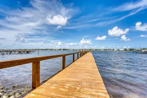1202 S Lake Drive Lantana FL 33462