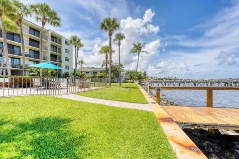1202 S Lake Drive Lantana FL 33462