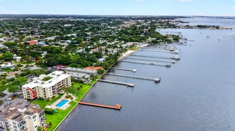 1202 S Lake Drive Lantana FL 33462