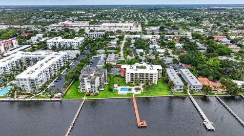 1202 S Lake Drive Lantana FL 33462