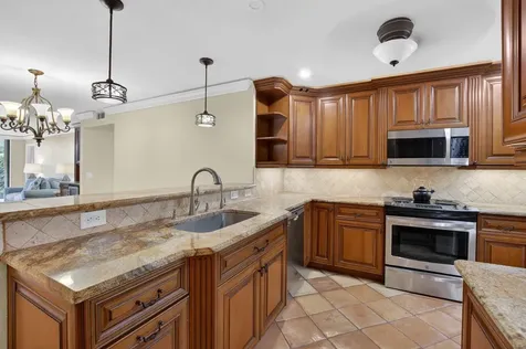 1202 S Lake Drive Lantana FL 33462