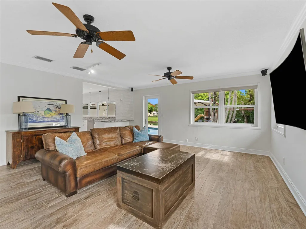 6250 SW 6th Street Plantation FL 33317