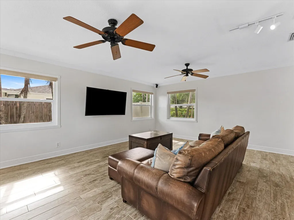6250 SW 6th Street Plantation FL 33317