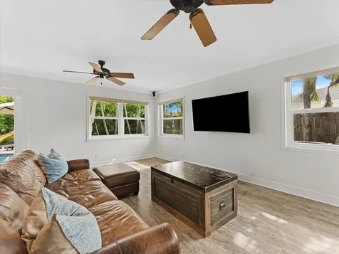 6250 SW 6th Street Plantation FL 33317