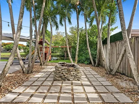 6250 SW 6th Street Plantation FL 33317