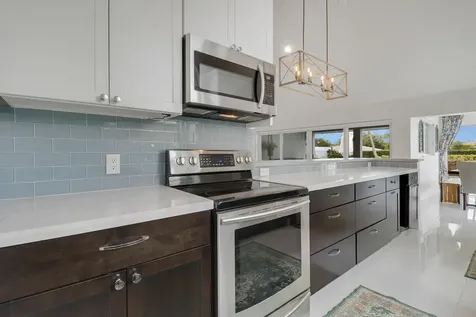1560 Wilderness Road West Palm Beach FL 33409