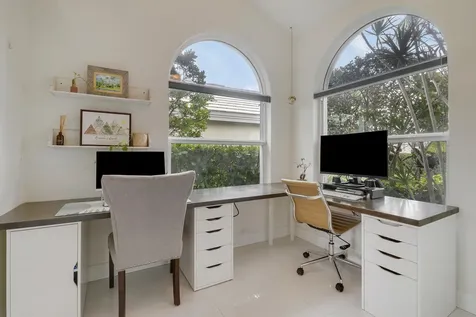 1560 Wilderness Road West Palm Beach FL 33409