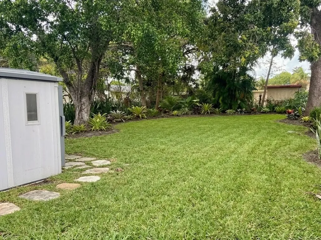 5607 Polk Street Hollywood FL 33021