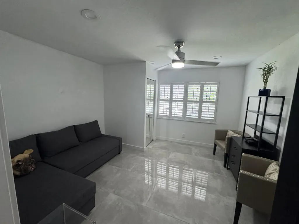 10875 Boca Woods Lane Boca Raton FL 33428