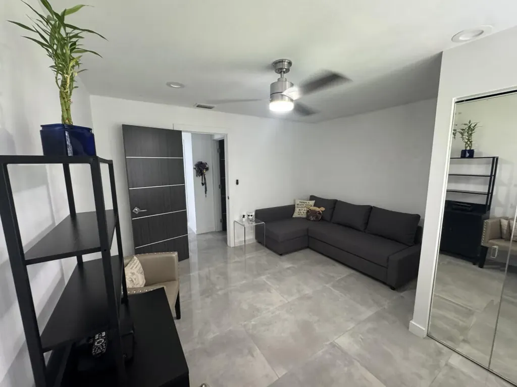 10875 Boca Woods Lane Boca Raton FL 33428