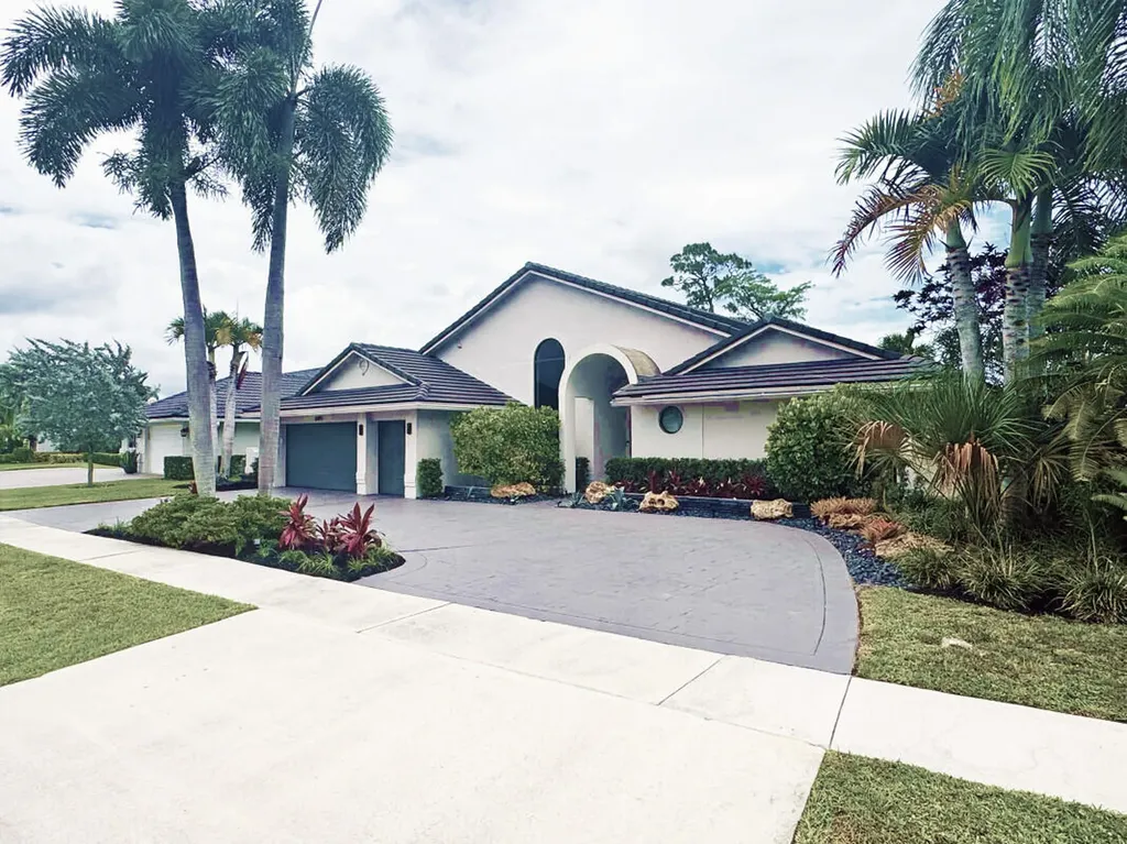 10875 Boca Woods Lane Boca Raton FL 33428