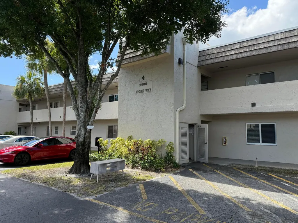 2900 Fiore Way Delray Beach FL 33445