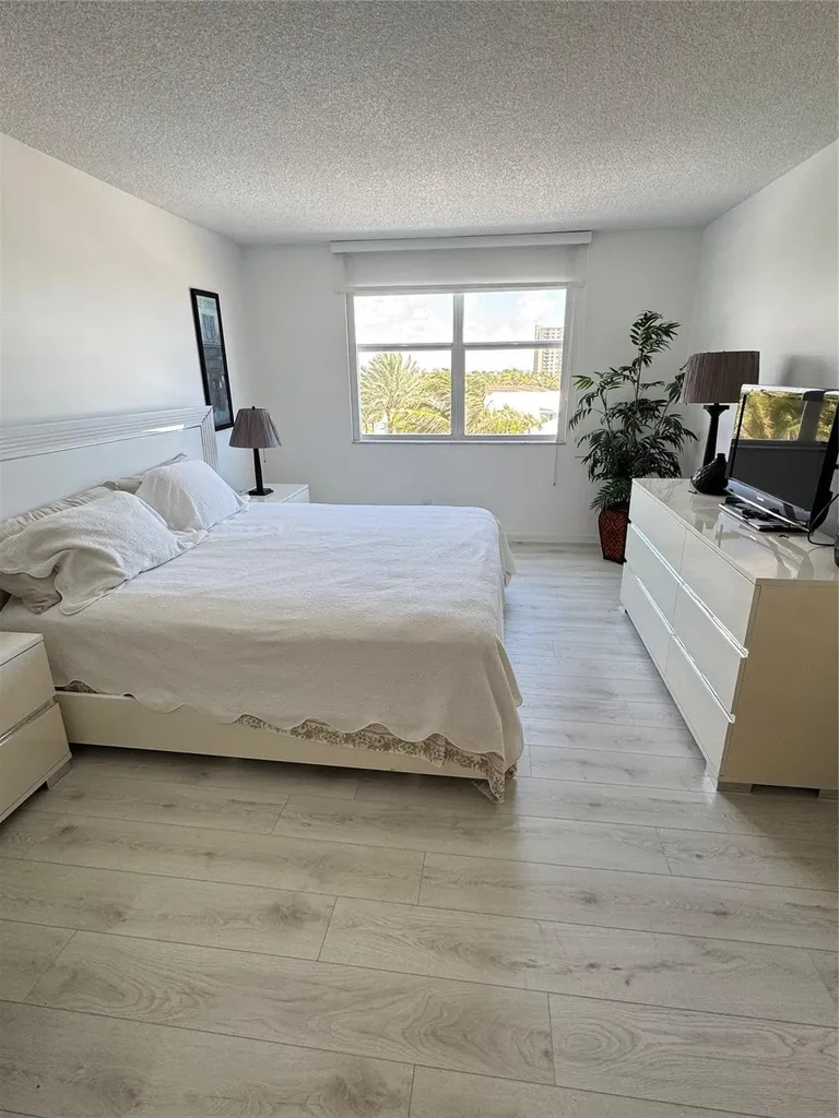 5200 N Ocean Boulevard Lauderdale By The Sea FL 33308
