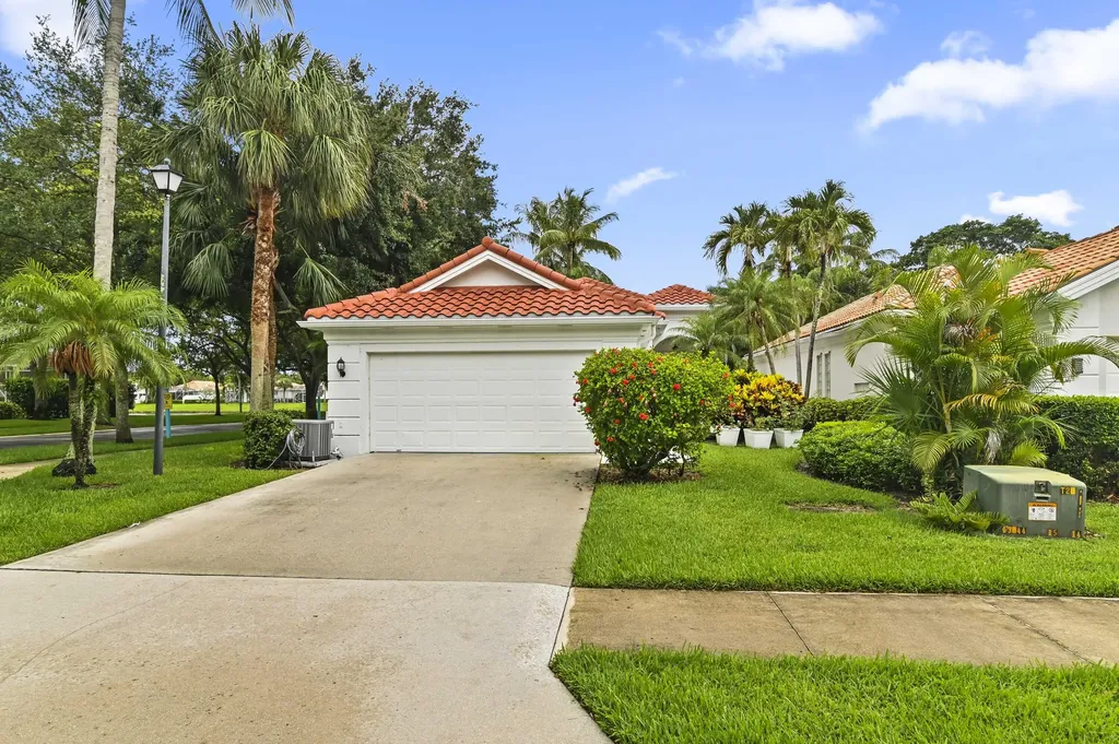 4766 Valencia Drive Delray Beach FL 33445