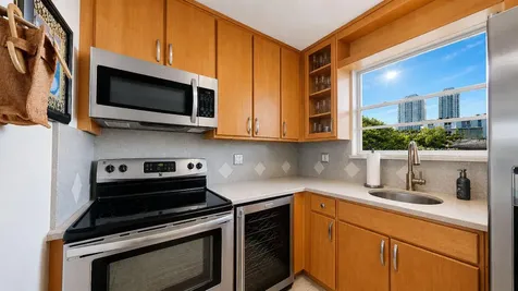 7795 NE Bayshore Court Miami FL 33138