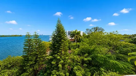 7795 NE Bayshore Court Miami FL 33138