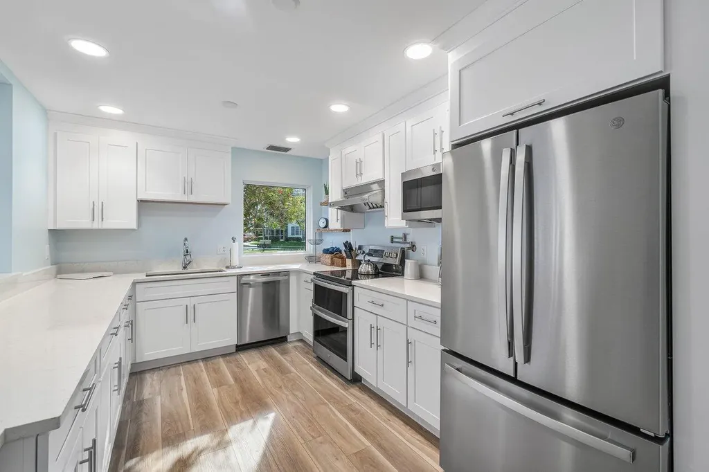 911 Gardenia Drive Delray Beach FL 33483