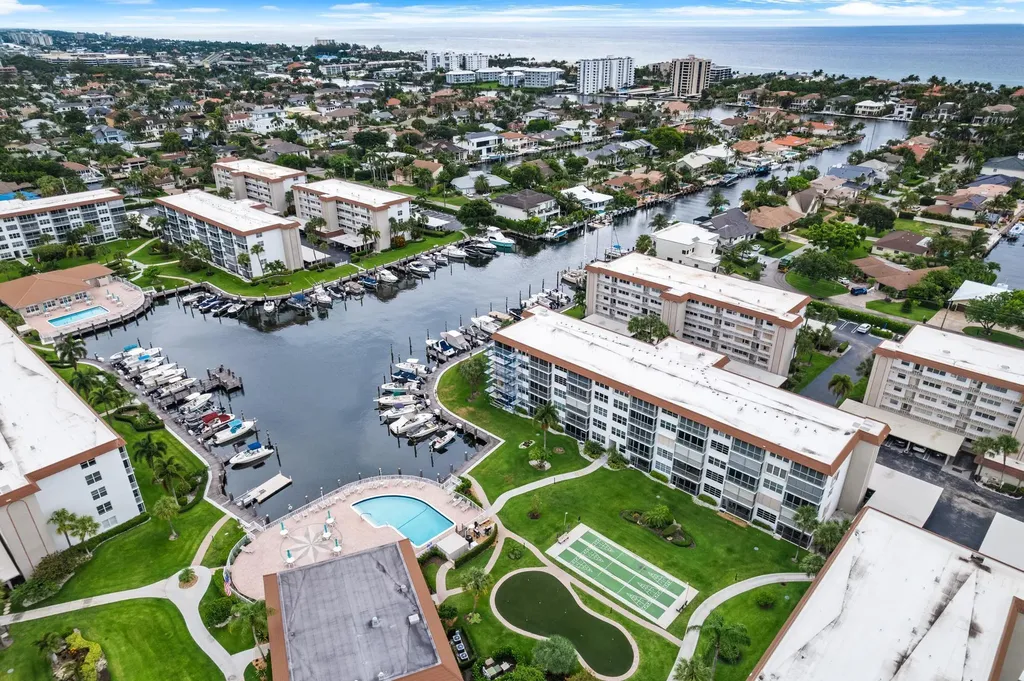 911 Gardenia Drive Delray Beach FL 33483