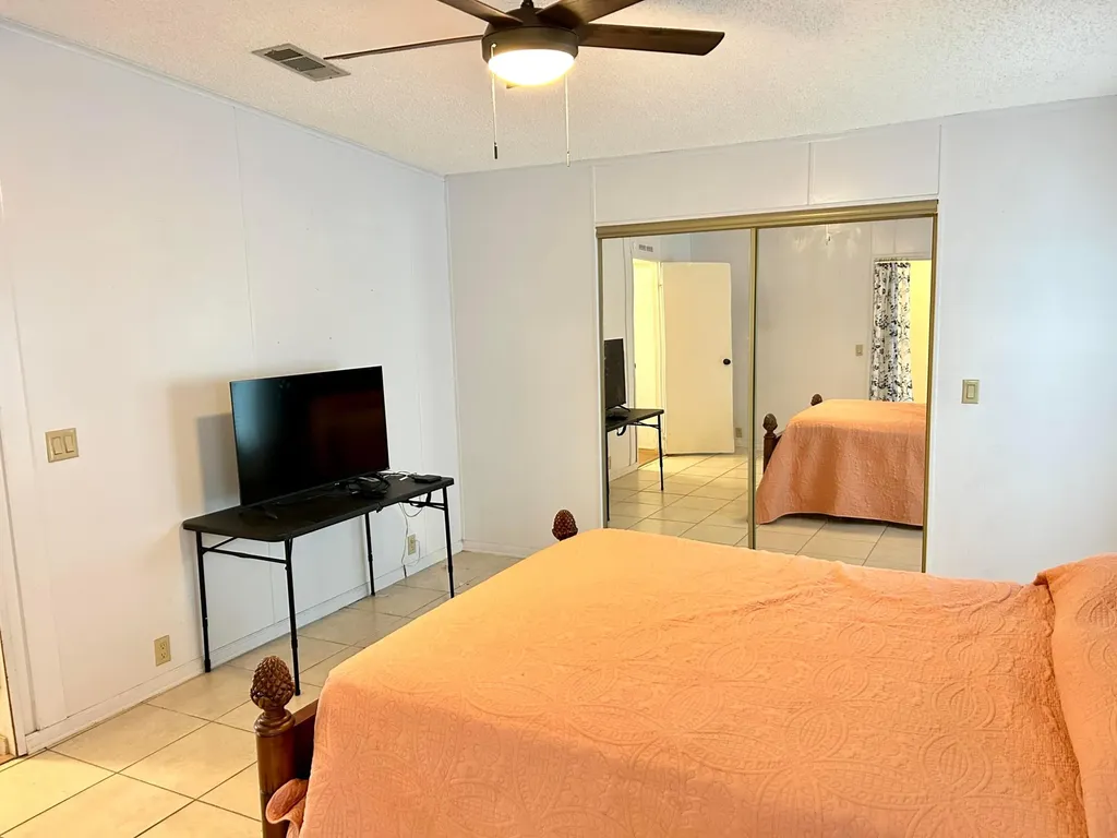 3409 Lake Overlook Place Lake Worth FL 33462