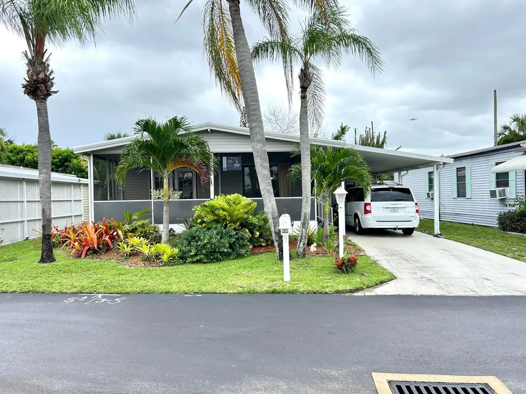 3409 Lake Overlook Place Lake Worth FL 33462
