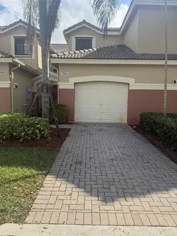 3906 Cherry Lane Weston FL 33332
