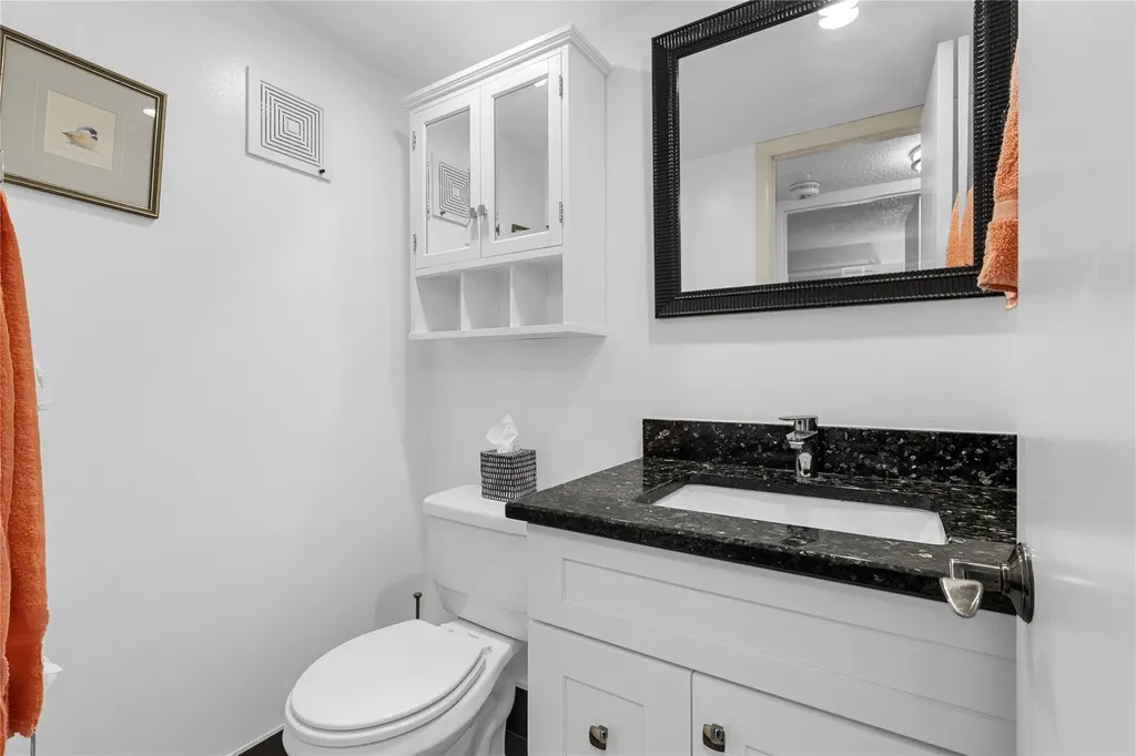 210 Oakridge N Deerfield Beach FL 33442