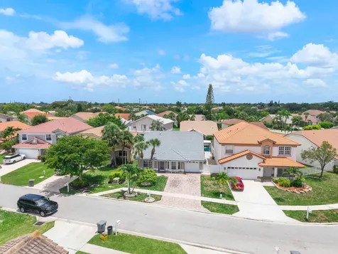 18242 Blue Lake Way Boca Raton FL 33498