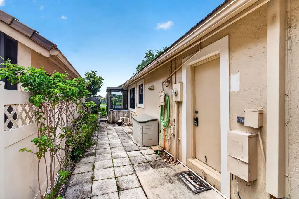 7004 Bitterbush Place Boynton Beach FL 33472